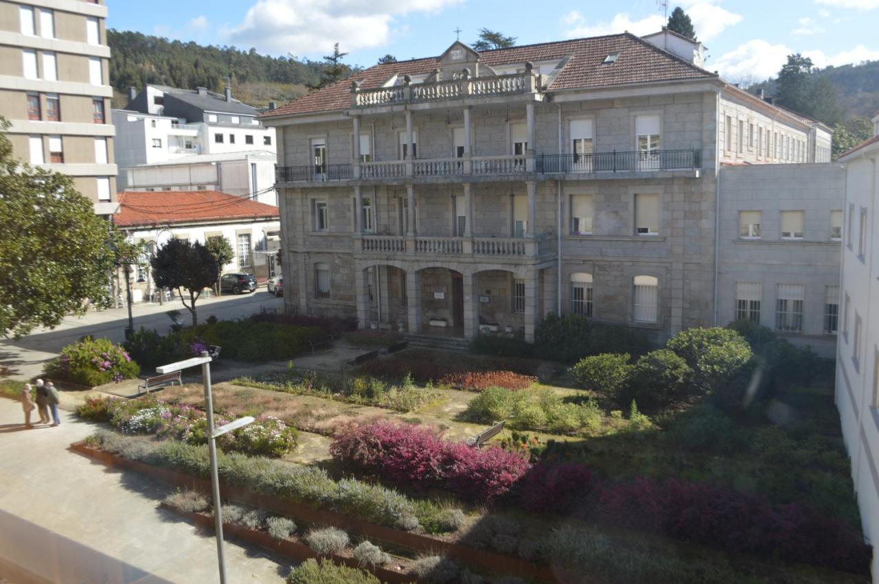 Las Palmeras Caldas De Reis Extérieur photo