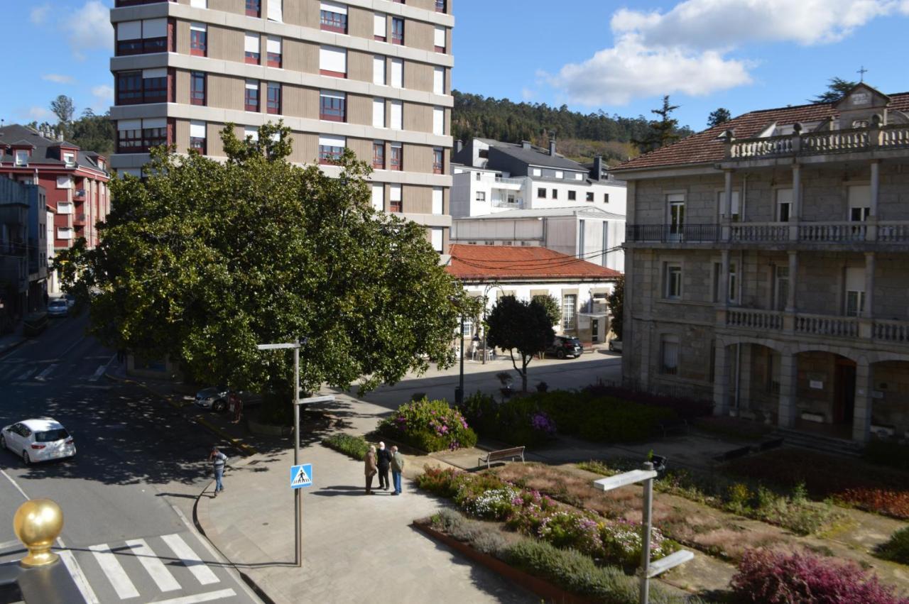 Las Palmeras Caldas De Reis Extérieur photo